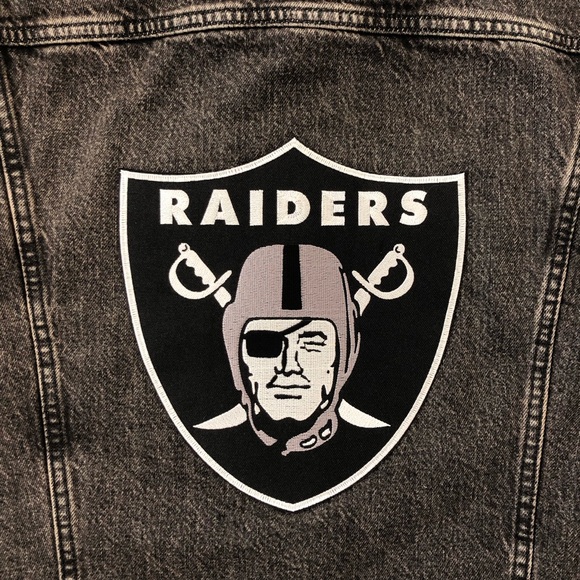 Levi’s Sherpa Lined Denim Las Vegas Raiders Jacket - Picture 6 of 7